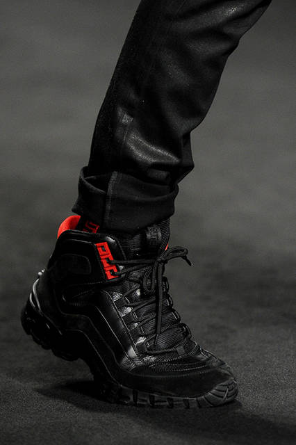 Versace_Men_FW17_Detail_-(59)