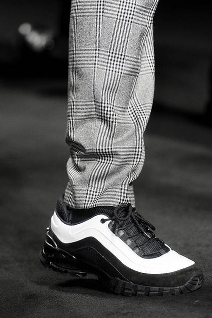 Versace_Men_FW17_Detail_-(77)
