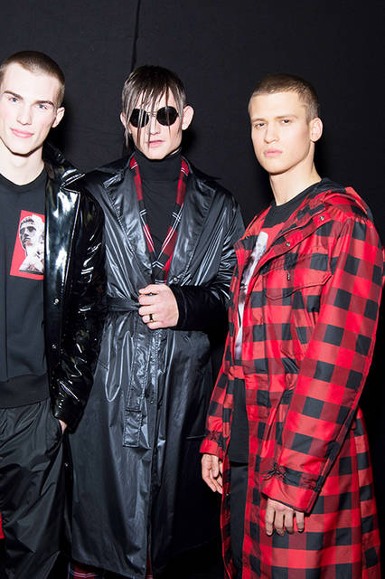 AW17M-Versace-095