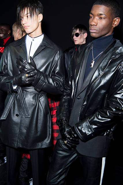 AW17M-Versace-108