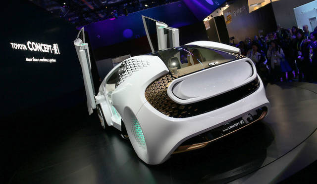 トヨタConcept愛i。デザインはカリフォルニアのデザイン拠点「キャルティ」が担当した