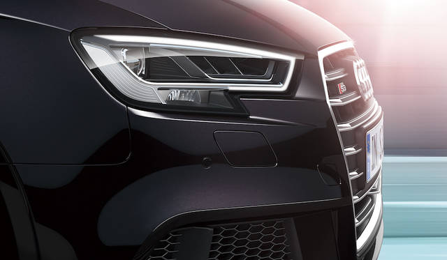 新しいヘッドライト周りのデザイン