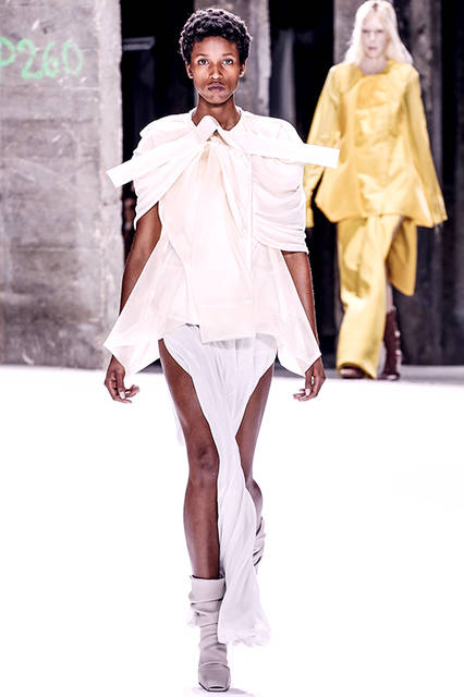 Rick-Owens-Womens-SS17---16