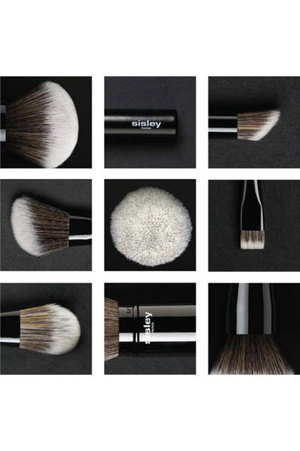 最高の製品には最高のツールが必要です。 使いやすさを最大限に追求し、最高の品質を誇るブラシが誕生。