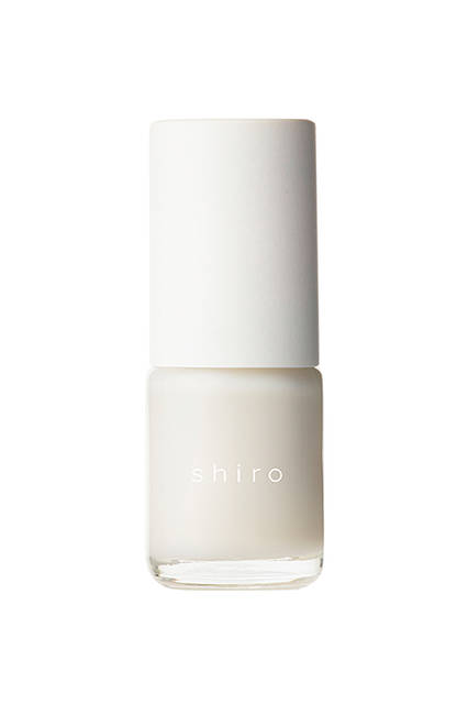 <strong>亜麻ネイル</strong><br />価格｜全18色 10mL 　2400円（税抜）<br />