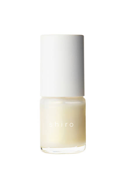 <strong>亜麻ネイル</strong><br /> 価格｜全18色 10mL 　2400円（税抜）<br />