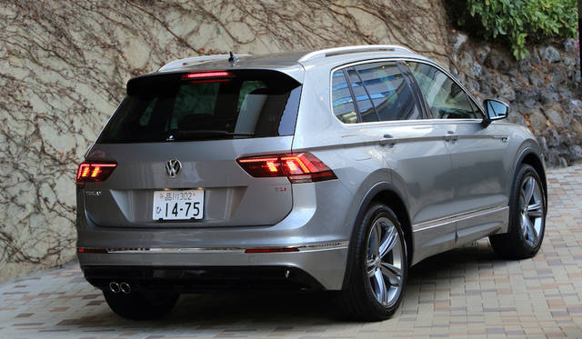 全高は1675mmで先代より35mm低くなっている