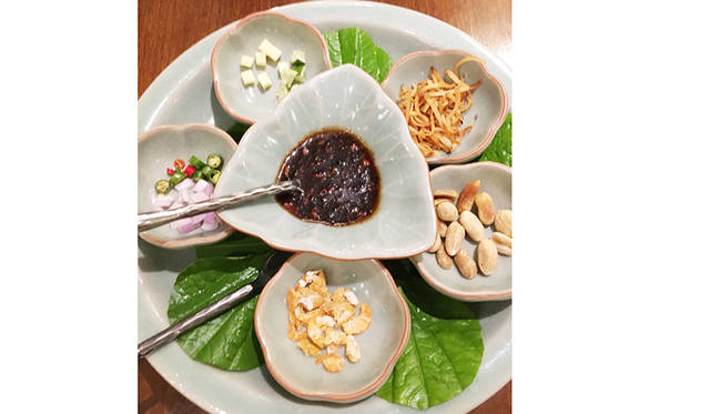 ©2012 Baan Khanitha