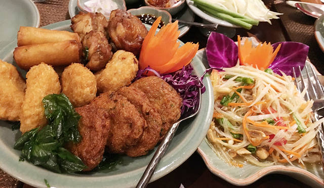 ©2012 Baan Khanitha