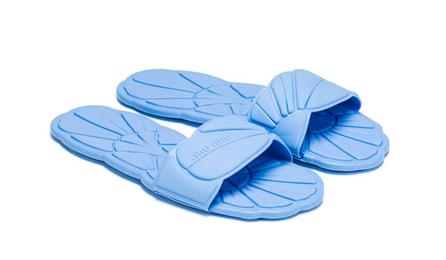 先行発売商品<br /> 価格｜3万9000円<br /> 高さ｜ 0.5cm<br /> 素材｜ ラバー<br /> カラー｜ピンク、レッド、ネイビー、オレンジ、パープル、ブルー、グリーン（全7色）<br />