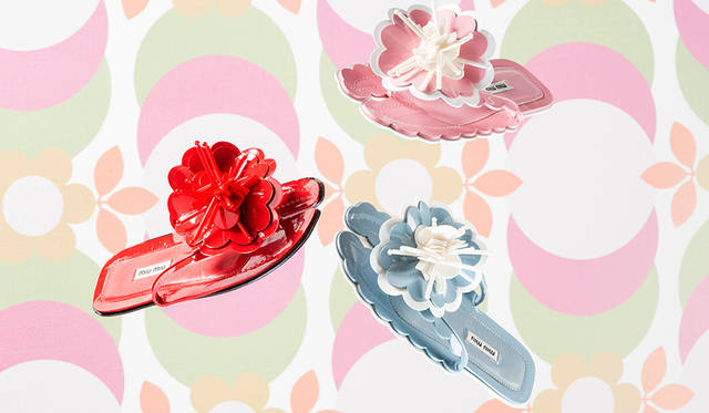 限定商品<br /> 価格｜7万8000円<br /> 高さ｜0.5cm<br /> 素材｜ エコファーとビニール<br /> カラー｜ライトブルー、ブラック、ピンク、イエロー、ブルー、ボルドー、ホワイト（全7色）<br />