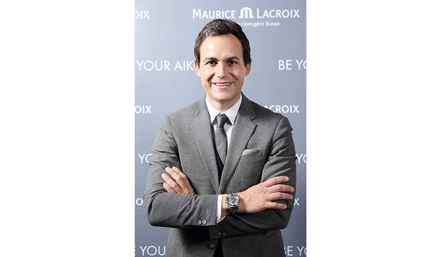 ステファン・ワザー <br /><br />1998年大学を卒業後、プロダクトマネージャーとして時計業界でのキャリアをスタート。 <br />2001年マーケティングの才覚を評価され、異業種での経験を積む。 <br />2008年モーリス・ラクロアのインターナショナル・マーケティング・マネージャーに就任。 <br />2014年モーリス・ラクロアCEOに就任。