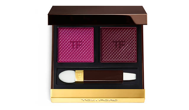 <strong>シェイド アンド イルミネイト リップ</strong><br /> 明るい色とダークな色がペアになった、パレット タイプのリップ。<br /> 限定 全6色 <br /> 価格｜6900円（税抜）<br />