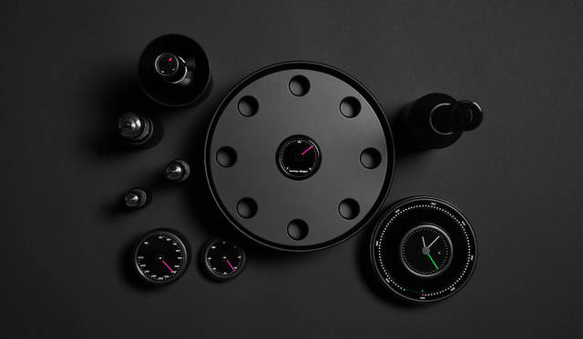 過去から現在までのプログラムを再生することができる、ハイテクでレトロなラジオ<br>作品名｜RETROSPECTION PROJECT / TIME TUNE RADIO<br>受賞者｜産田 拓郎／日本