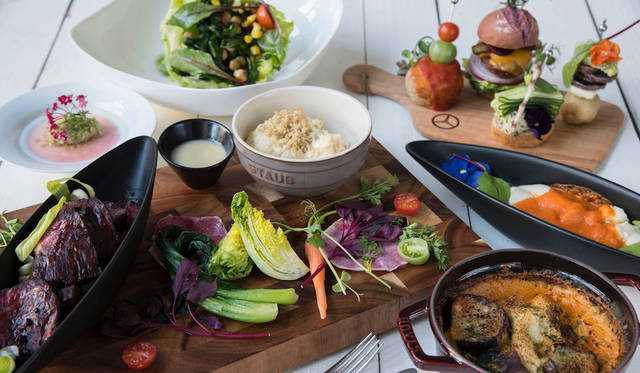 脂肪が少ない和牛イチボの贅沢ステーキ 美のロッシーニ風  4,500円<br>緑黄色野菜たっぷり豆乳ラザニア 　1,500円<br>ビューティー・オールスターズ　2,500円