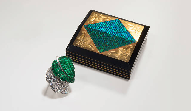 前向きで陽気な世界を描いたハイジュエリーコレクション