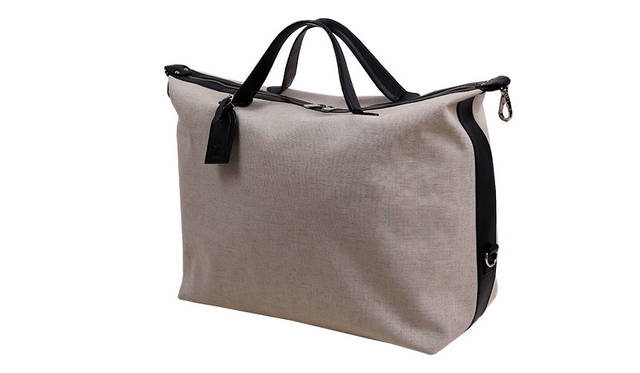 <strong>TRAVER BOSTON </strong><br> SIZE｜H40cm×W48cm×D23cm<br> 価格｜5万1840円