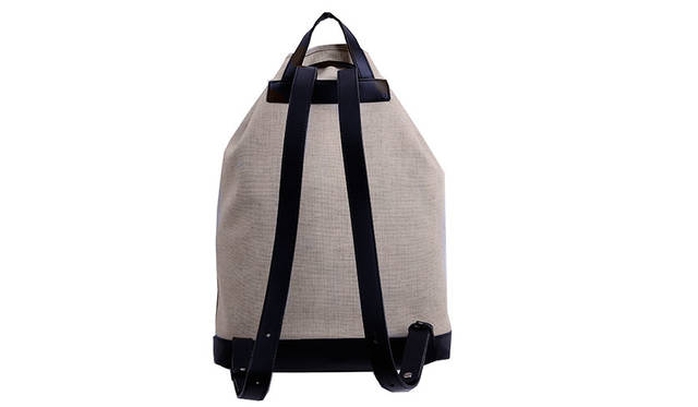 <strong>TRAVER MARSEILLE </strong><br> SIZE｜H25cm×W33cm×D12cm<br> 価格｜3万8880円