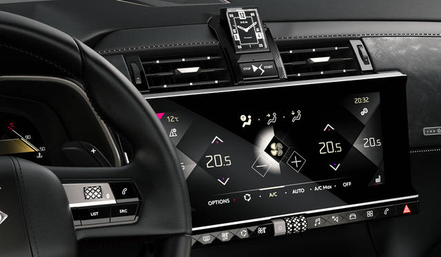 オペラ・アート バザルトのインテリア