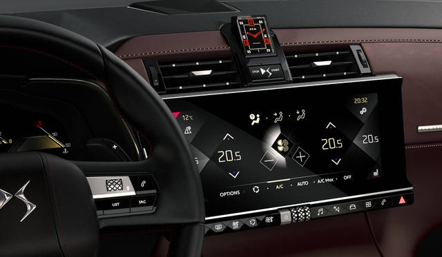 オペラ・アート ルビーのインテリア