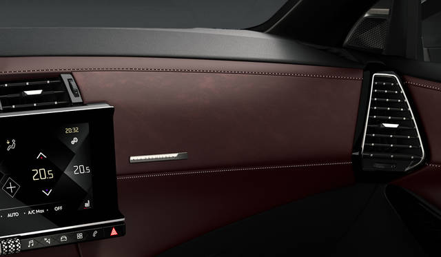 オペラ・アート ルビーのインテリア