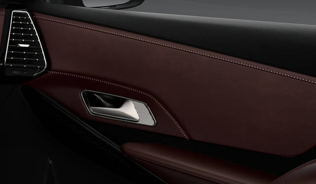 オペラ・アート ルビーのインテリア