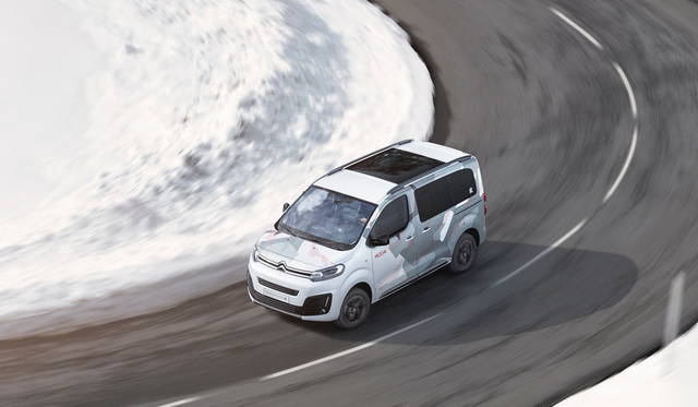 Citroen SPACETOURER 4X4 ËCONCEPT|シトロエン SPACETOURER 4X4 Ëコンセプト 004