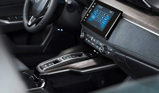 2015年の東京モーターショーでワールドプレミアを果たした燃料電池車両