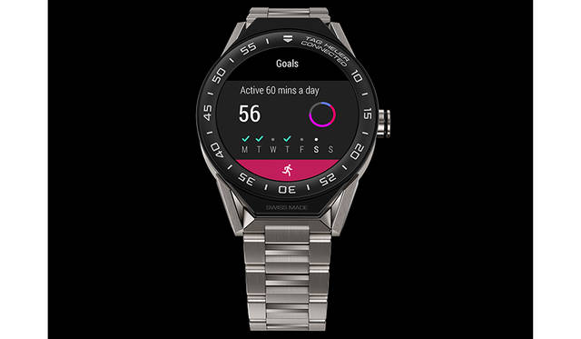 時計の外装にはチタン、セラミック、ピンクゴールドなど、高品質の素材だけを使用、ディテールにも細心の注意が払われている。