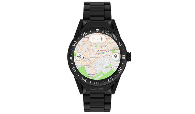 時計の外装にはチタン、セラミック、ピンクゴールドなど、高品質の素材だけを使用、ディテールにも細心の注意が払われている。