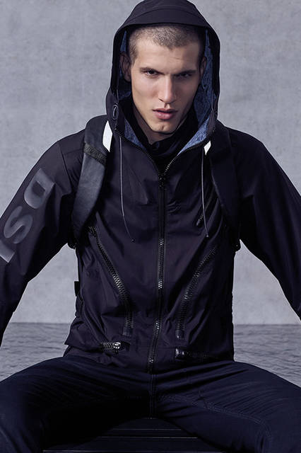 MEN'S<br>ジャケット 4万8000円（税別）、その他 参考商品