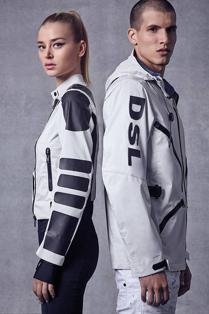 MEN'S<br>ジャケット 8万8000円（税別）、その他 参考商品<BR><BR>WOMEN'S<BR>ジャケット 7万8000円（税別）、その他 参考商品