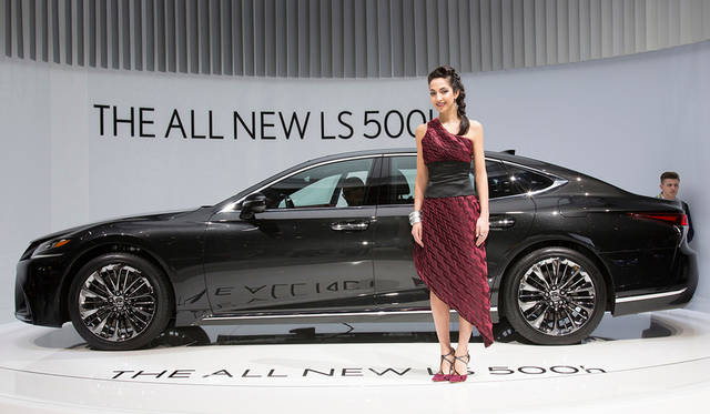 Lexus LS 500h|レクサス LS 500h 099