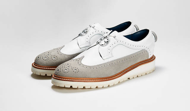 「BOAクロージャーシステム」とウイングチップを融合したモデルは、伝統と革新により次代のスタンダードを創造するリーガル シュー＆カンパニーの理念を体現。 5万5000円