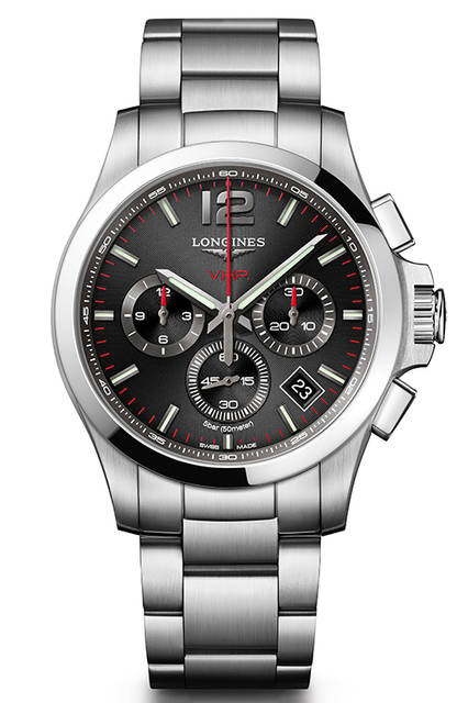 1984年にスタートした高精度クォーツウォッチ「ロンジン コンクエスト V.H.P.」の歴史と伝説を受け継ぐ、年差±5秒という時計界で最高峰のクォーツウォッチ コレクション。V.H.P.は「Very High Presision（超高精度）」の略。ケース径は42mm。SSケース＆ブレスレット。5気圧防水。19万6000円（税別）。今秋発売予定。