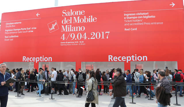 ミラノ国際家具見本市はおおにぎわい
