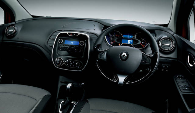 エクスプレッション　内装