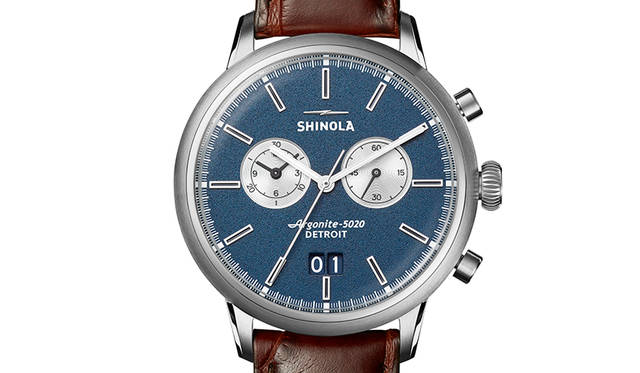 ムーブメント｜クオーツ 機能｜クロノグラフ、6時位置にビッグデイト表示 ケース素材｜ステンレススチール ケース径｜42mm 防水｜5気圧 価格｜22万5000円（税別）