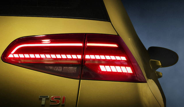 Volkswagen Golf TSI Highline|フォルクスワーゲン ゴルフ TSI ハイライン 021 LEDテールランプ(ダイナミックターンインジケーター付)イメージ※TSI Highlineにオプション設定
