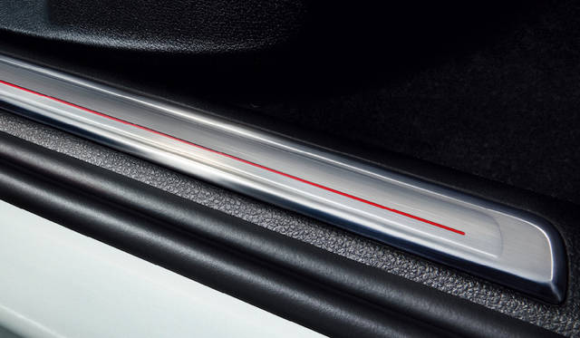Volkswagen Golf GTI|フォルクスワーゲン ゴルフ GTI 075 GTI専用ドアシルプレート