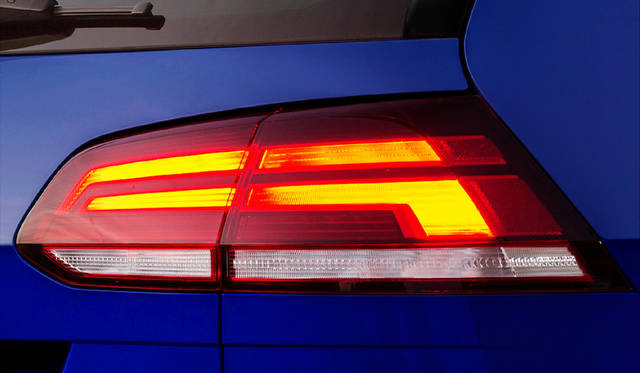 Volkswagen Golf R Variant|フォルクスワーゲン ゴルフ R ヴァリアント 145