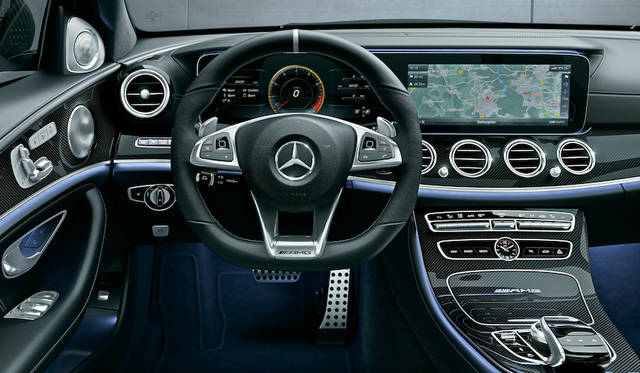 s_059_Mercedes-AMG-E63S