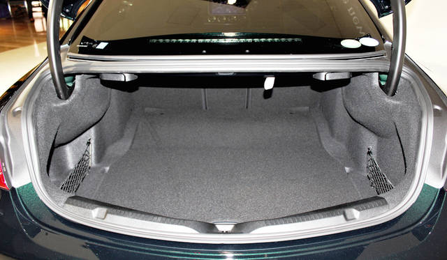 Mercedes-Benz E Class Coupe|メルセデス・ベンツ Eクラス クーペ012