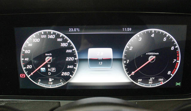 Mercedes-Benz E Class Coupe|メルセデス・ベンツ Eクラス クーペ017