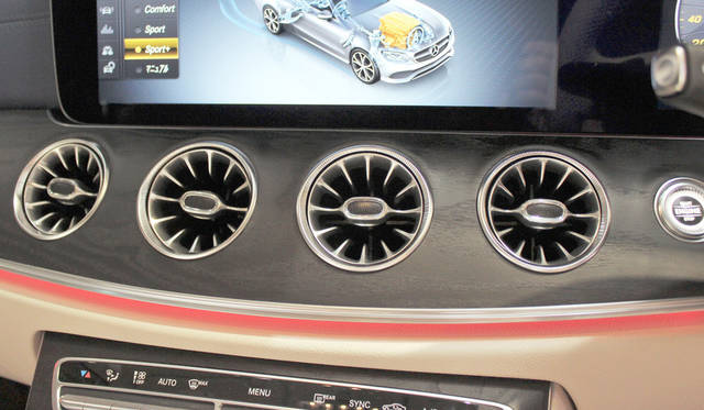 Mercedes-Benz E Class Coupe|メルセデス・ベンツ Eクラス クーペ019