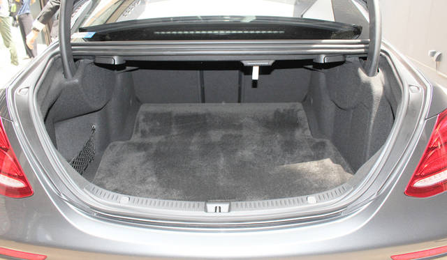 Mercedes-AMG E 63 S 4MATIC+|メルセデスAMG E 63 S 4マティック+038