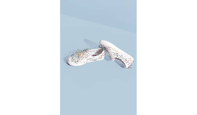 ミルク（別名：ダン・ドニガン）</br>ドニガンはニューヨークのシラキュース出身、2009年にマーク ジェイコブスのマーチャンダイジングチームの一員として入社している。その後、ドラァグクイーンとしてのキャリアを確立すべく、ドニガンは2014年に愛称のミルクという名の下、ドラァグクイーンのオーディション番組『ル・ポールのドラァグレース』シーズン6に出演している。現在は、彼女が結成したドラァググループ The Dairy Queens（ザ・デイリー・クイーンズ）を率いてニューヨークを拠点に活動している。