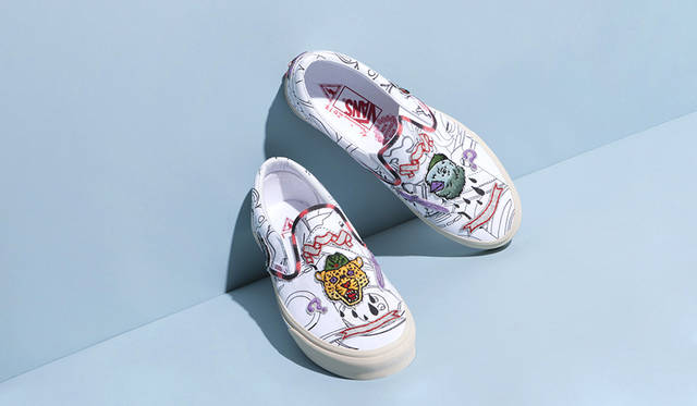 高木耕一郎</br>東京で生まれ、San Franciscoのアートスクールで様々な素材を学び、しばらくNYを制作拠点にした後に帰国した高木はペインティングから刺繍まで作風の幅は広い。しかし幅広い表現方法において一貫して言えるのは彼の作品はある種の居心地の悪さや矛盾を内包しており、モチーフに「人」がほとんど出て来ることがないことである。 モチーフは多くの場合、動物や擬人化された動物達であり、その表情は時にかわいらしく、時に牙をこちらに向け鑑賞者を睨みつけている。そこには動物を主人公にした作品だからこその匿名性と神秘性が内包され、親近感と違和感が混在する奇妙な居心地の悪さを生む。 高木の作品は揺れ動く人々の心情や抱えている矛盾を描きながら、見た事は無いがあると信じたい理想郷の存在を表現している。理想郷への導き手として彼の作品の主人公の表情に秘められた様々な思惑は、鑑賞者の内面に対して今一度、揺らぐ価値観の中での各々にとっての真実とは何かを問いかけている。 国内外の企画展やグループ展の参加や個展開催で画家として精力的な活動し、BEAMS、PORTERやPaul Smithなどのアパレルブランドへのデザイン提供やコラボレーションも多く行っている。NY Timesなど国内外のメデイアにも紹介されている。