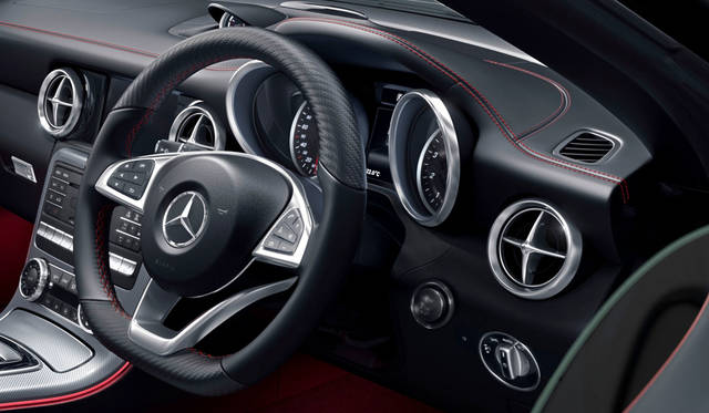 Mercedes Benz SLC 180 Sports RedArt Edition|メルセデス・ベンツ SLC 180 スポーツ レッドアート エディション
