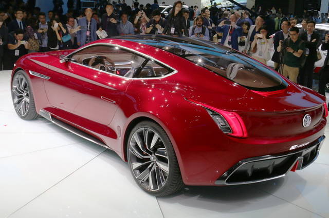 MG e-Motion Concept｜MG  e-モーション・コンセプト<br>往年の英国車ブランド「MG」を今日所有する上海汽車が提案するスーパースポーツEV。同社は、欧州大陸への本格進出を計画中。